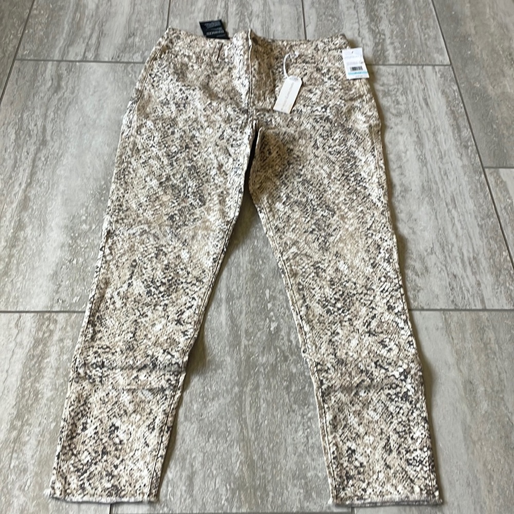 Sanctuary denim31 waist size 12 snake charmer beige,enhanced fit tech for women
